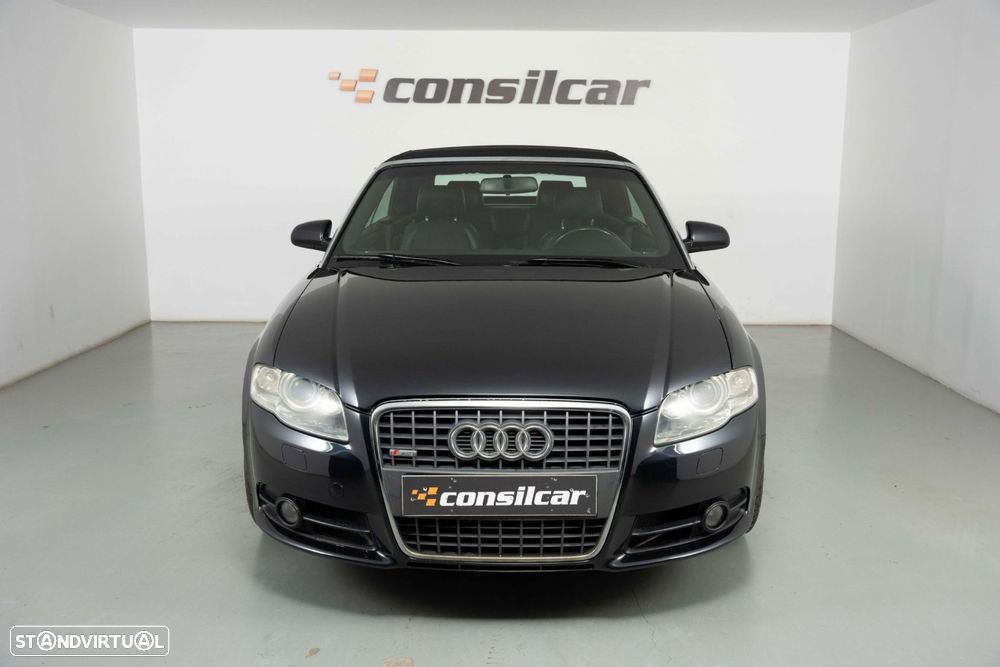 Audi A4 Cabrio 2.0 TDI S-line - 4