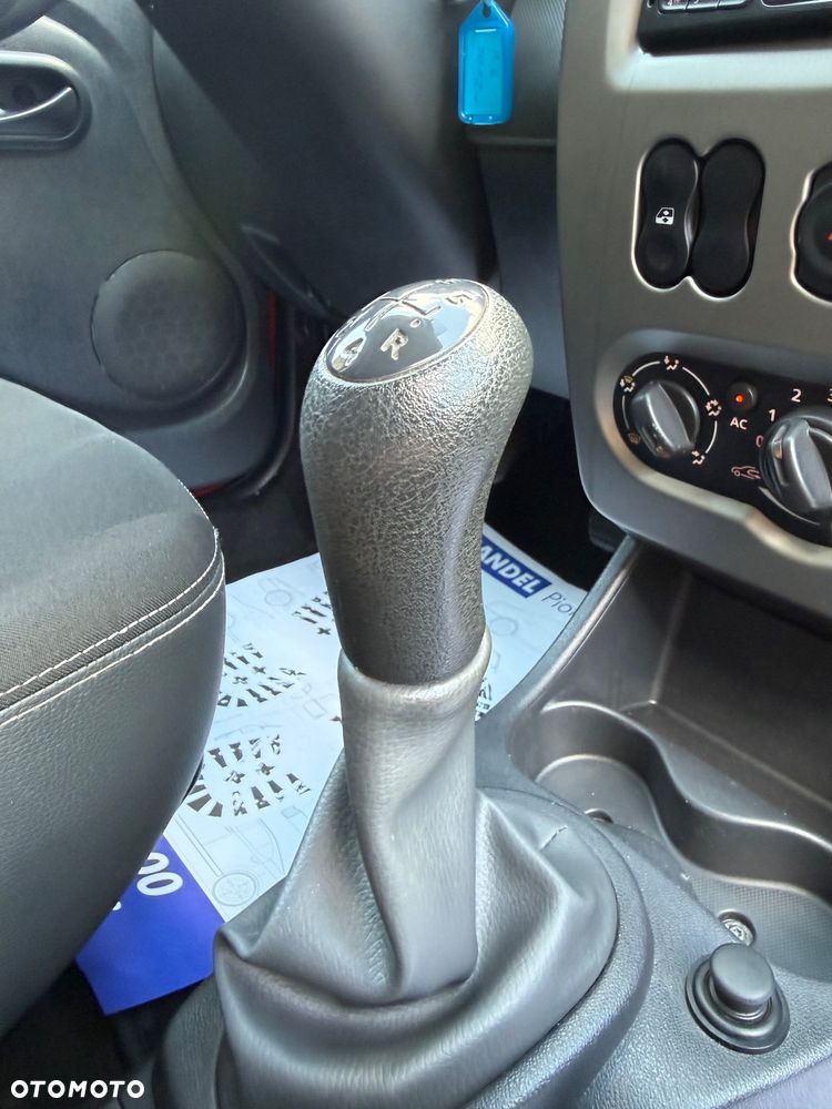 Dacia Sandero - 31