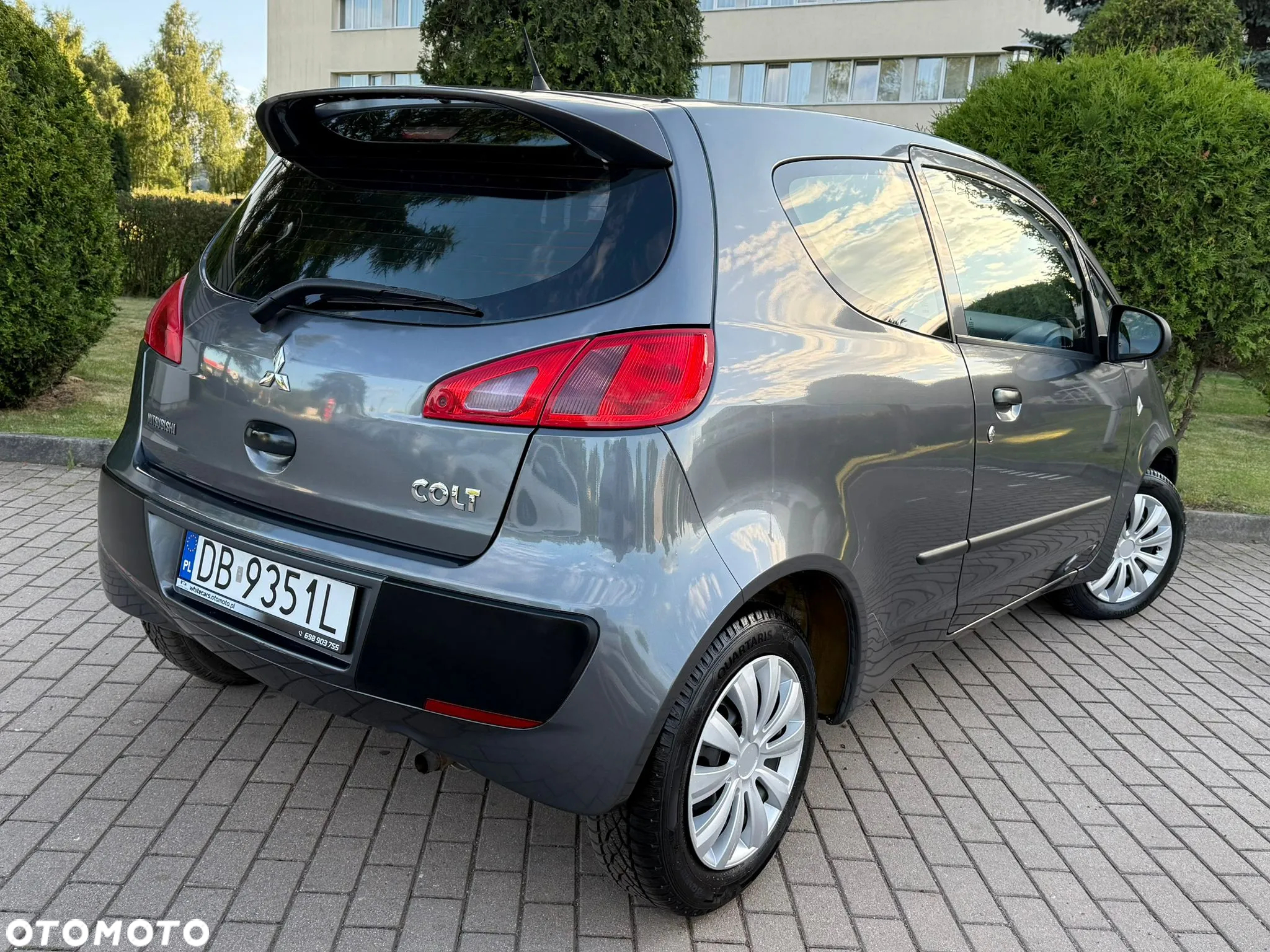 Mitsubishi Colt 1.1 - 28