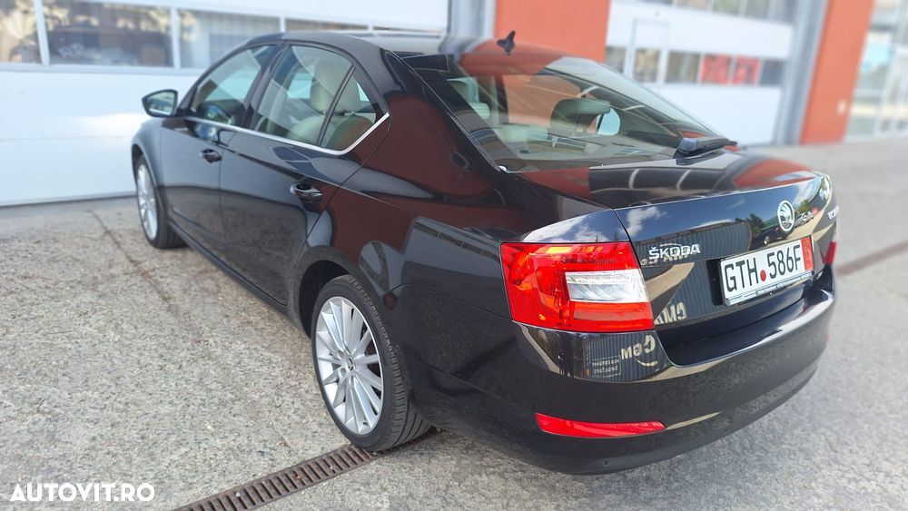 Skoda Octavia 2.0 TDI Green tec DSG Elegance - 4