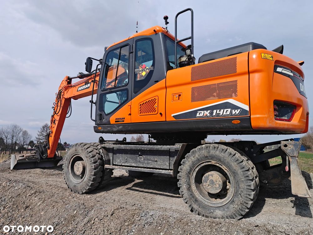 Doosan DX140W - 2