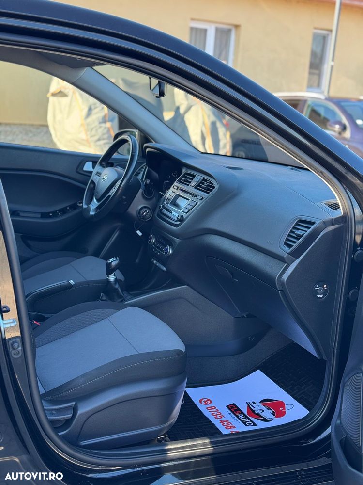 Hyundai i20 1.2 Comfort - 14