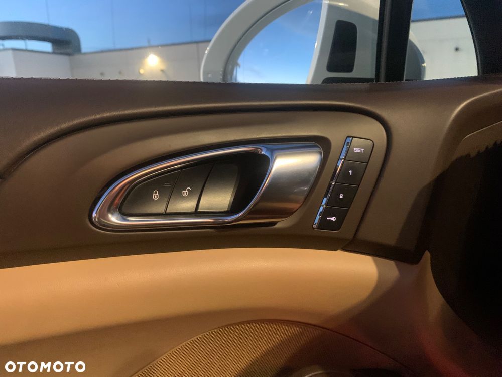 Porsche Cayenne GTS - 21