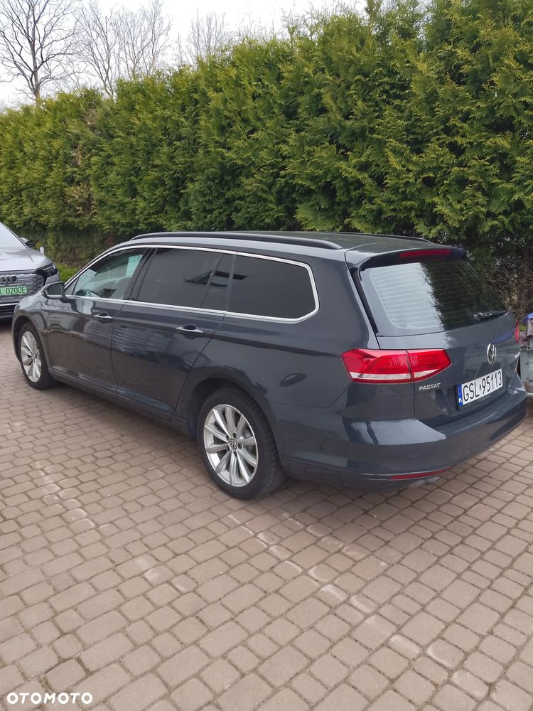 Volkswagen Passat 2.0 TDI SCR DSG Comfortline - 4