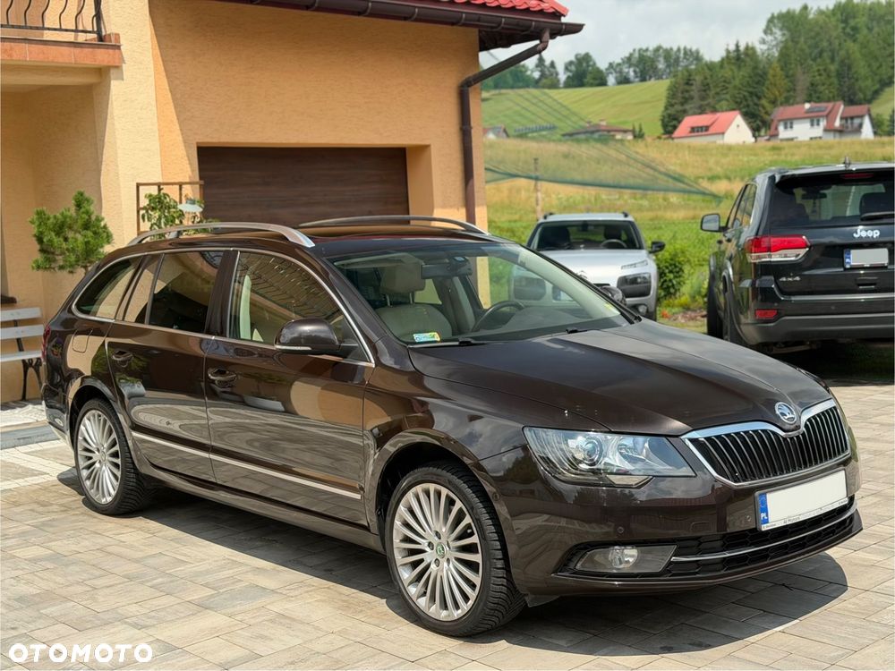 Skoda Superb 2.0 TDI 4x4 L&K DSG - 2