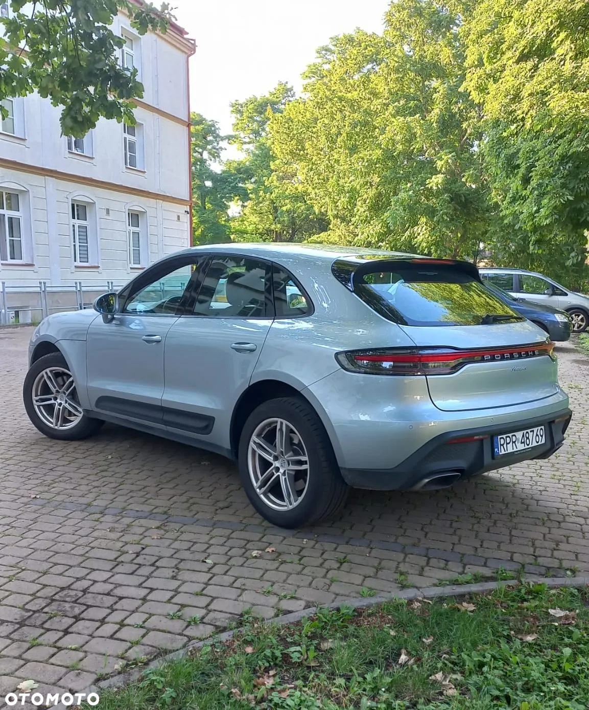 Porsche Macan Standard - 2