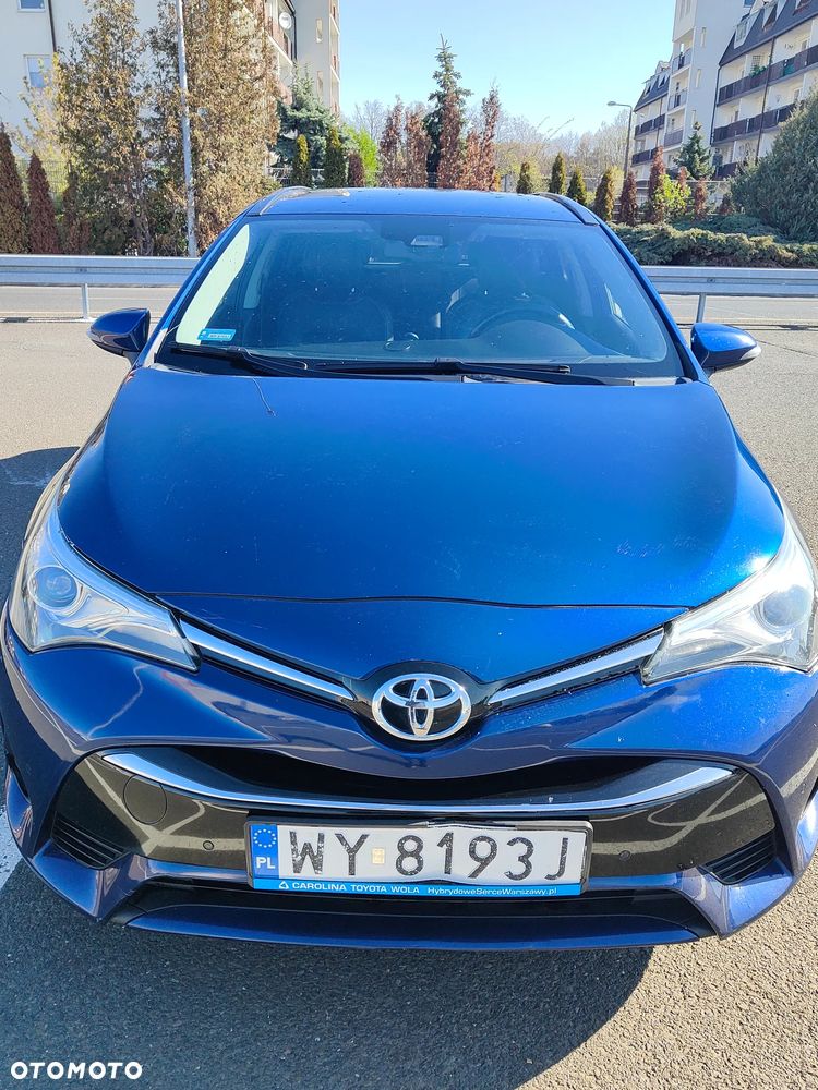 Toyota Avensis - 8