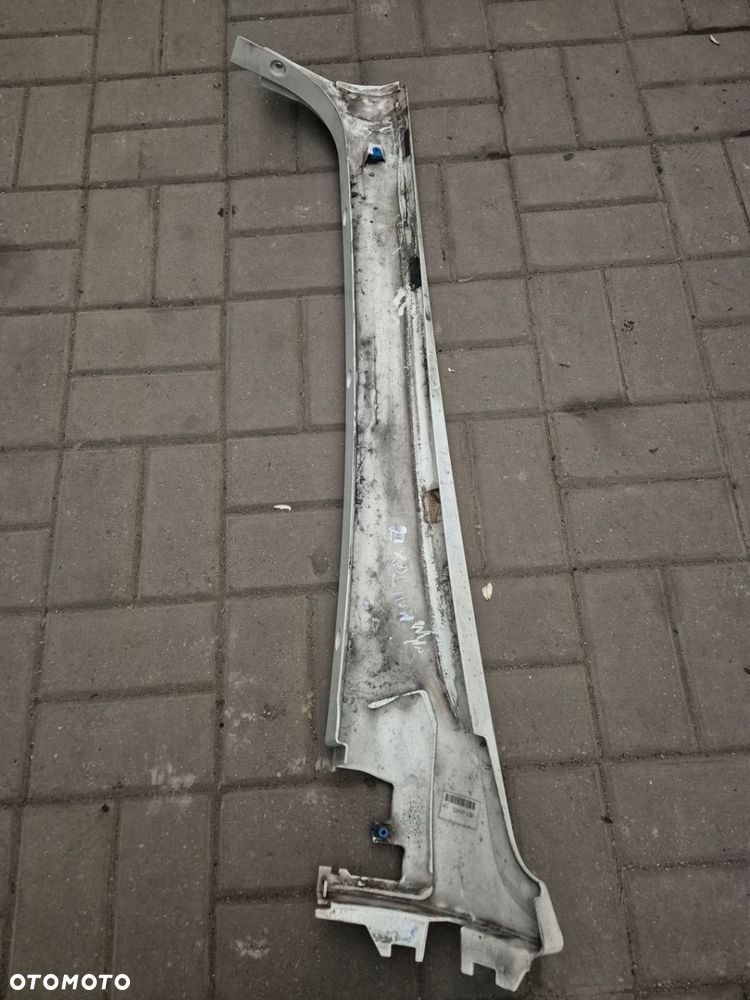 Narożnik szyby listwa osłona obudowa słupka kabiny LH MAN TGX EURO 6 XLX - 2