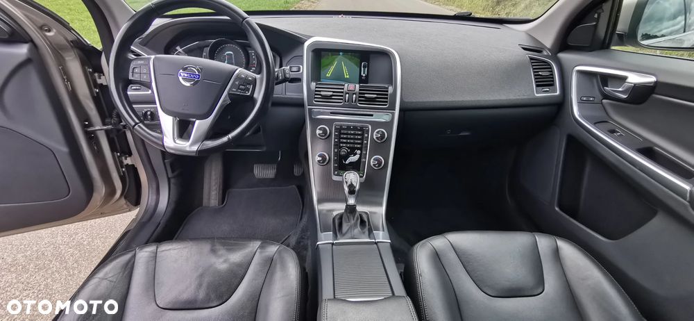 Volvo XC 60 T5 AWD Momentum - 16