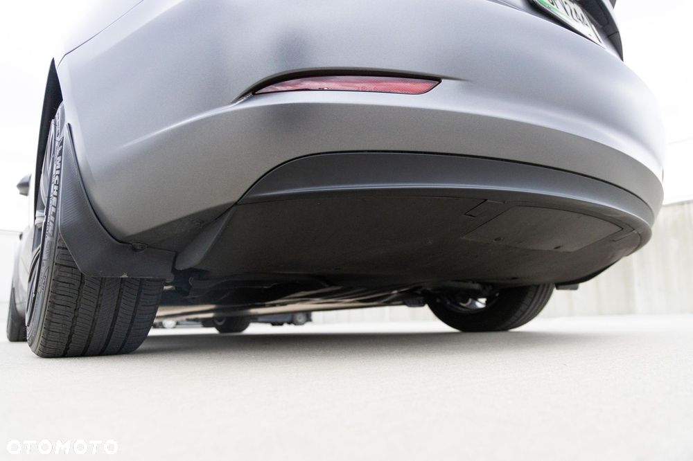 Tesla Model 3 Langstreckenbatterie Allradantrieb Dual Motor - 9