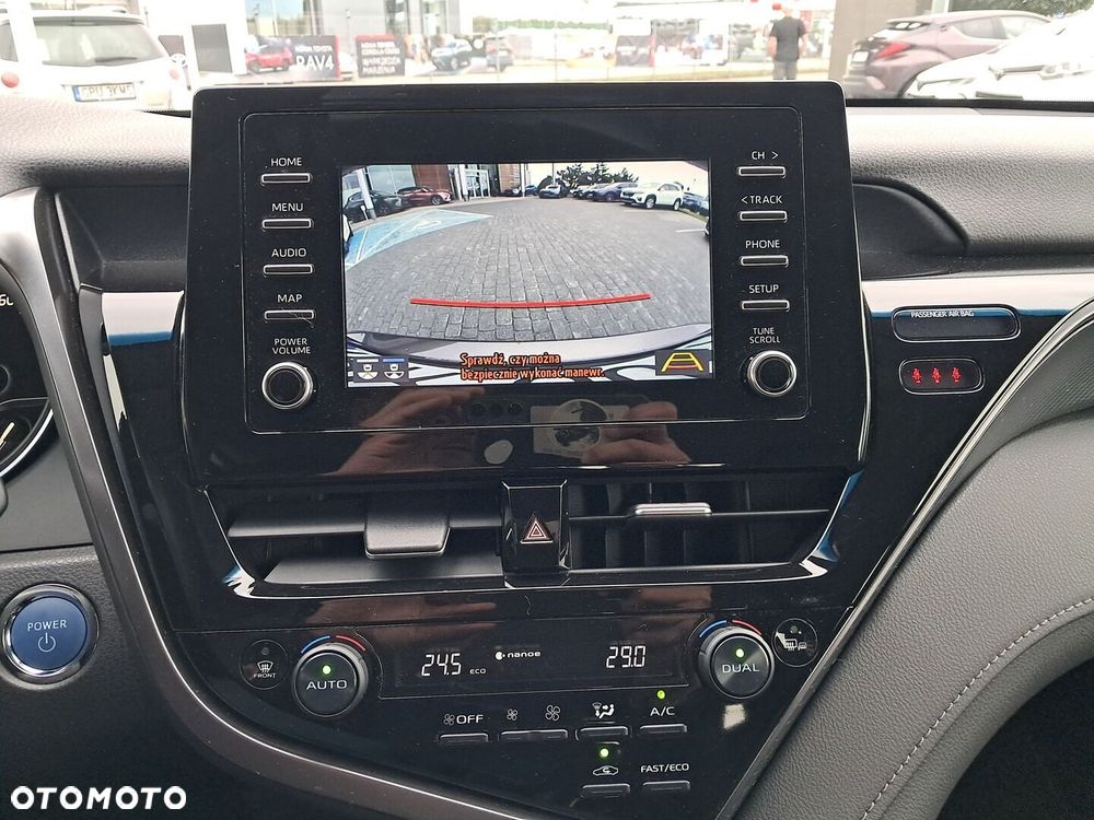 Toyota Camry 2.5 Hybrid Comfort CVT - 29