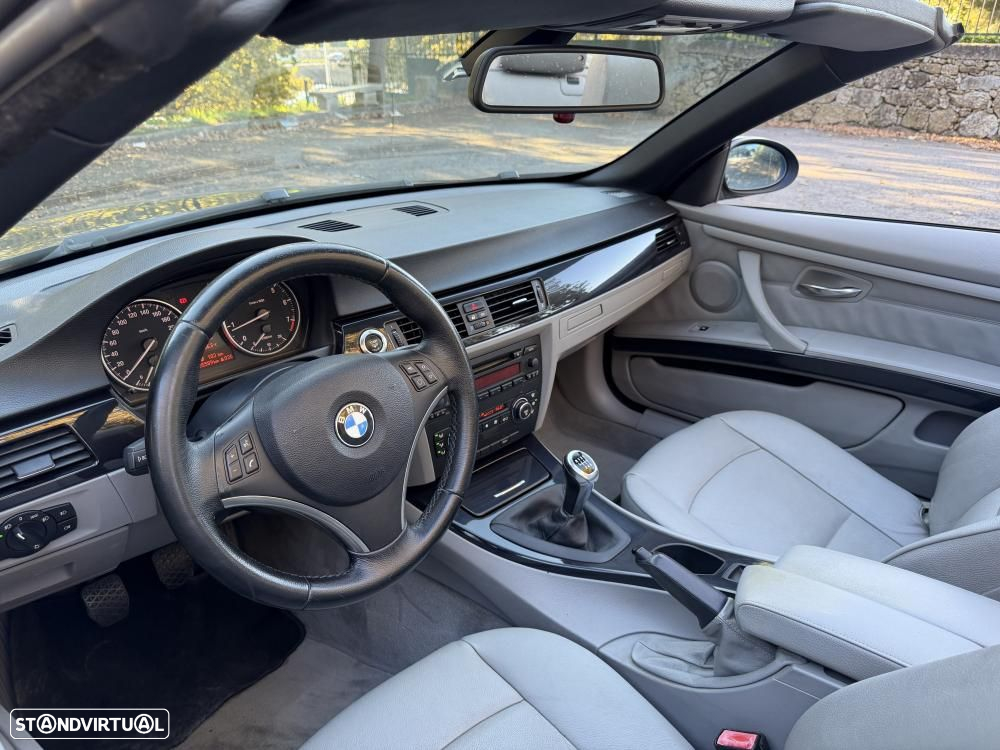 BMW 320 i Cabrio - 8
