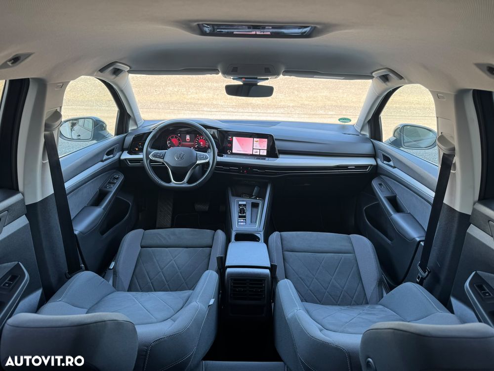 Volkswagen Golf - 32