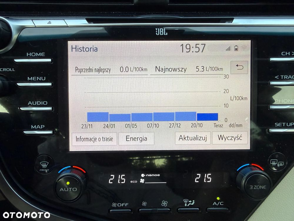 Toyota Camry 2.5 Hybrid Executive CVT - 12