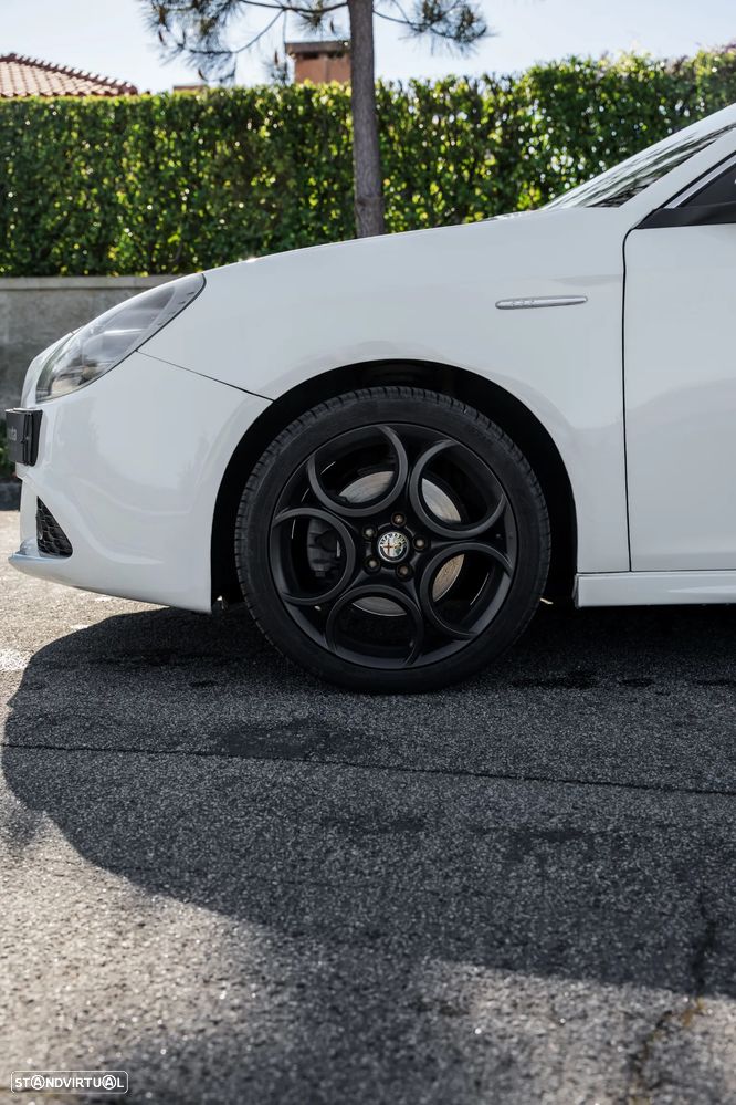 Alfa Romeo Giulietta 2.0 JTDM Distinctive - 10