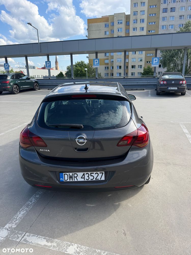 Opel Astra 1.6 Cosmo - 3