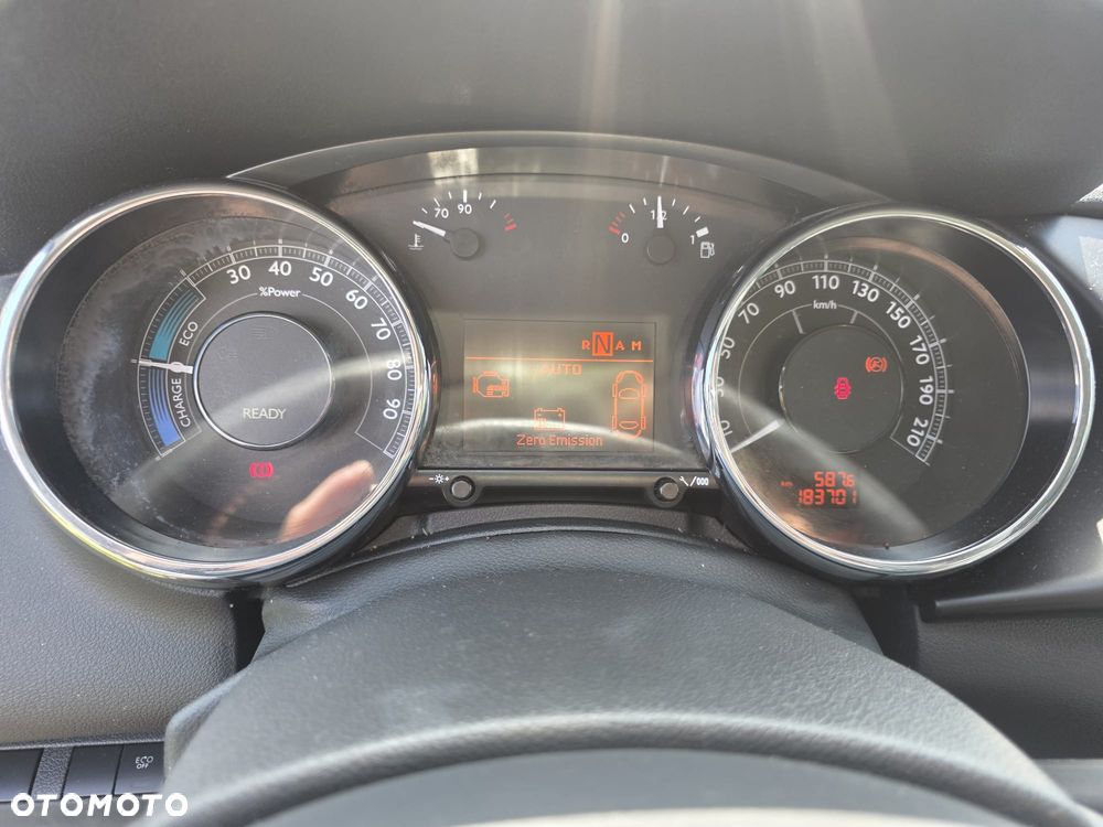 Peugeot 3008 HDi 160 Automatik Allure - 13