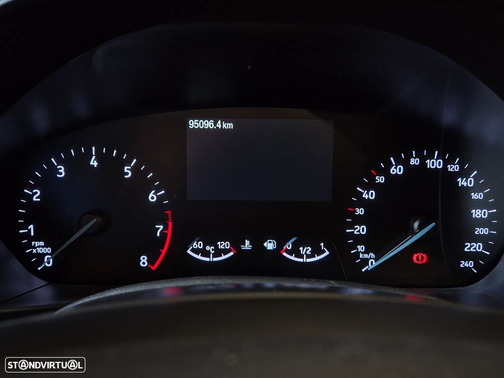 Ford Focus 1.0 EcoBoost ST-Line - 37