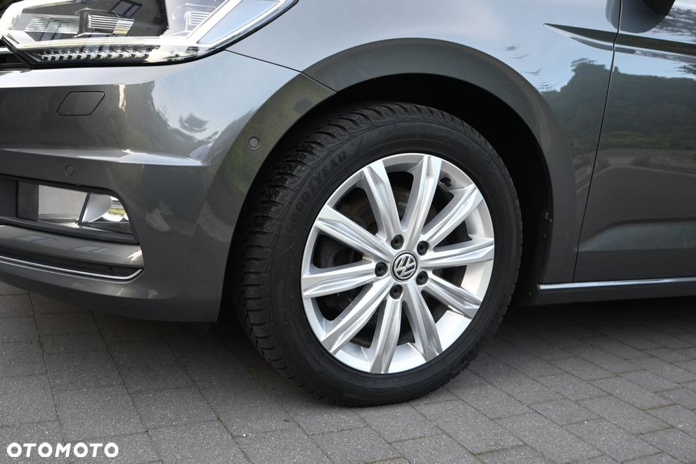 Volkswagen Touran 2.0 TDI SCR (BlueMotion Technology) DSG Highline - 37