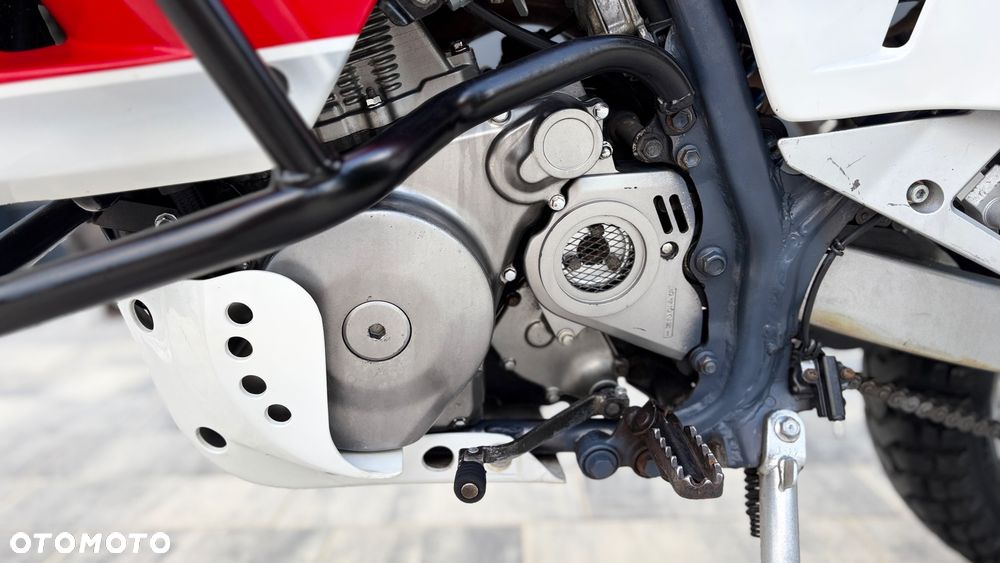 Suzuki DR - 13