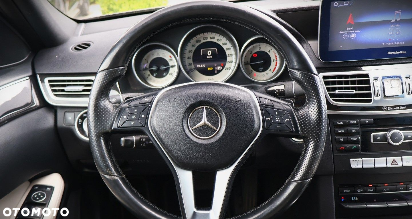 Mercedes-Benz Klasa E - 21