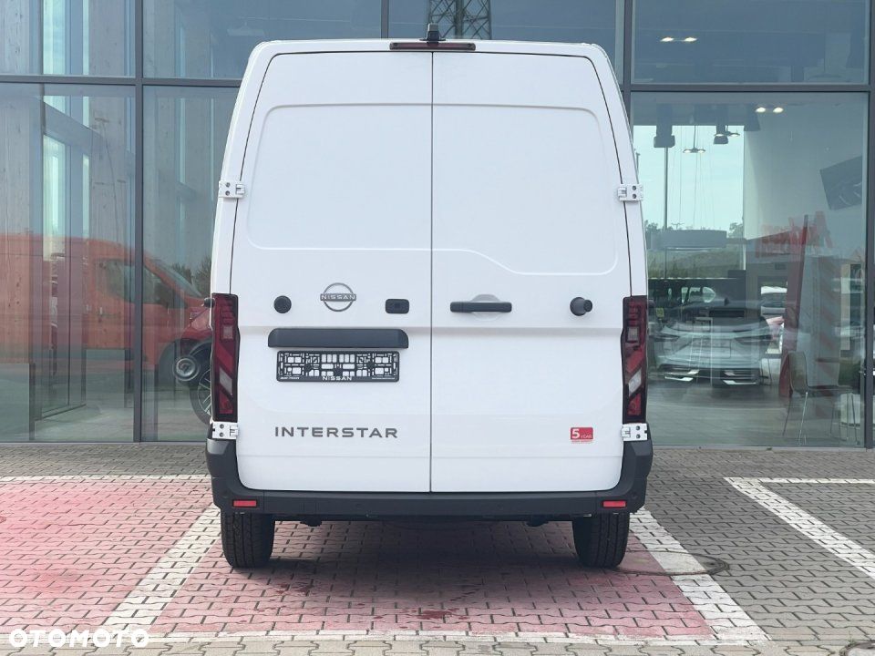Nissan Interstar - 6