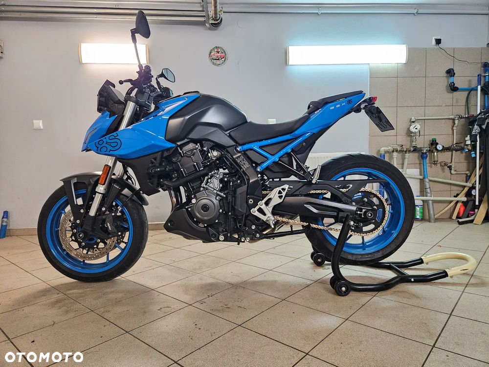 Suzuki GSX - 1