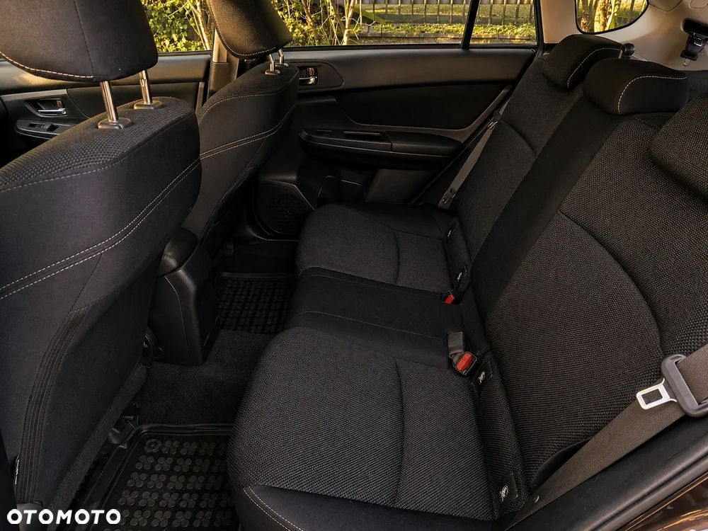 Subaru XV 2.0i Comfort - 9