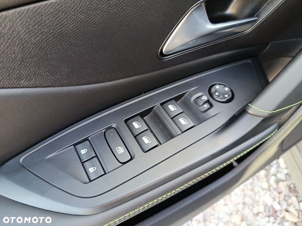 Peugeot 308 - 13