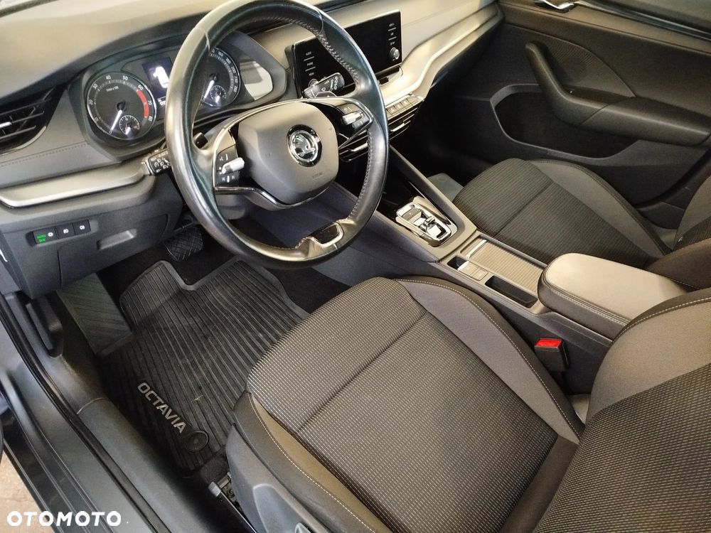 Skoda Octavia - 11