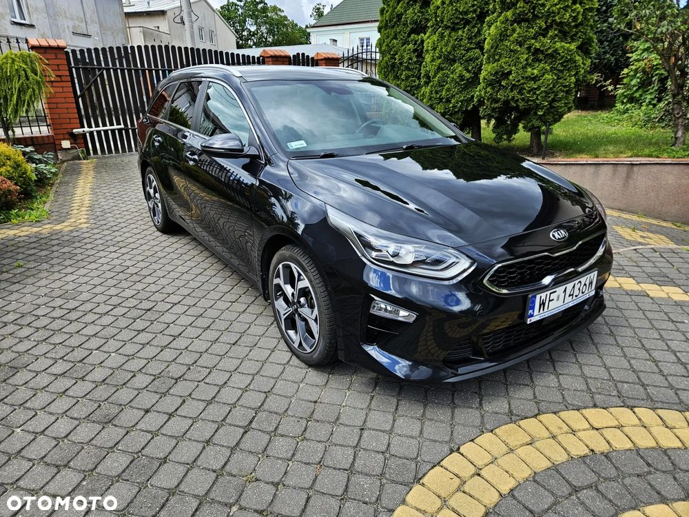 Kia Ceed 1.6 CRDi mHEV Business Line DCT - 1