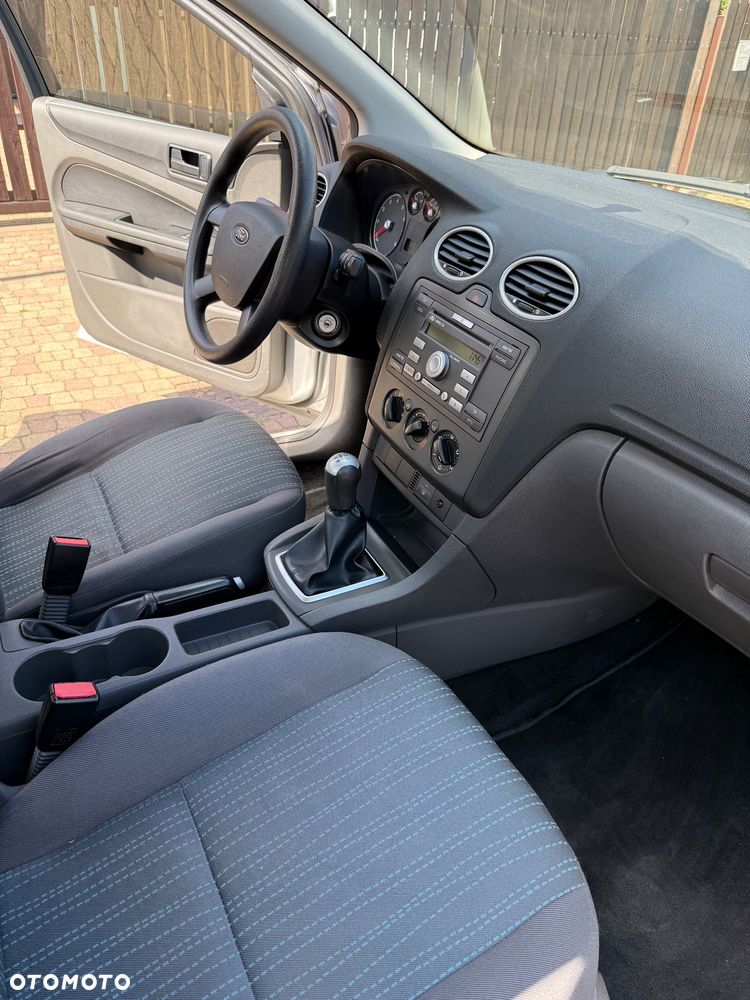 Ford Focus - 14