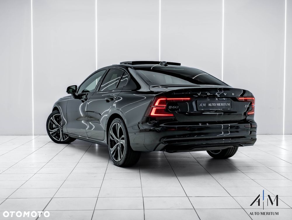 Volvo S60 B5 B AWD Ultimate Dark - 3