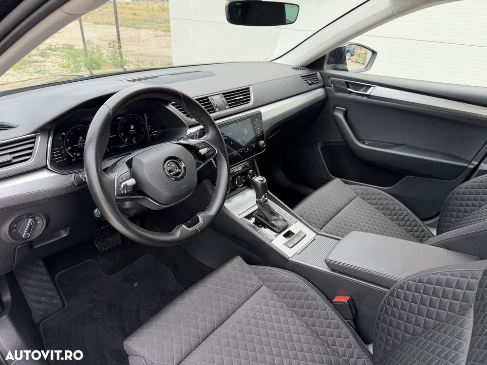 Skoda Superb 2.0 TDI DSG Ambition - 8