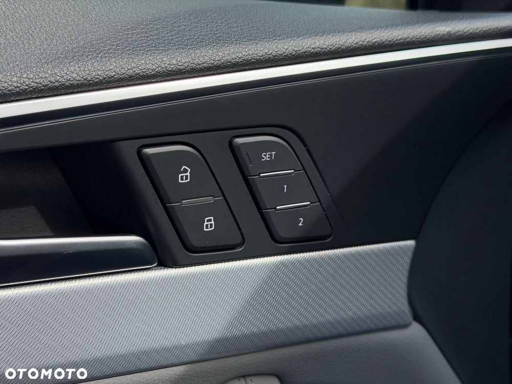 Audi A4 Limousine 40 TFSI S tronic S line - 16