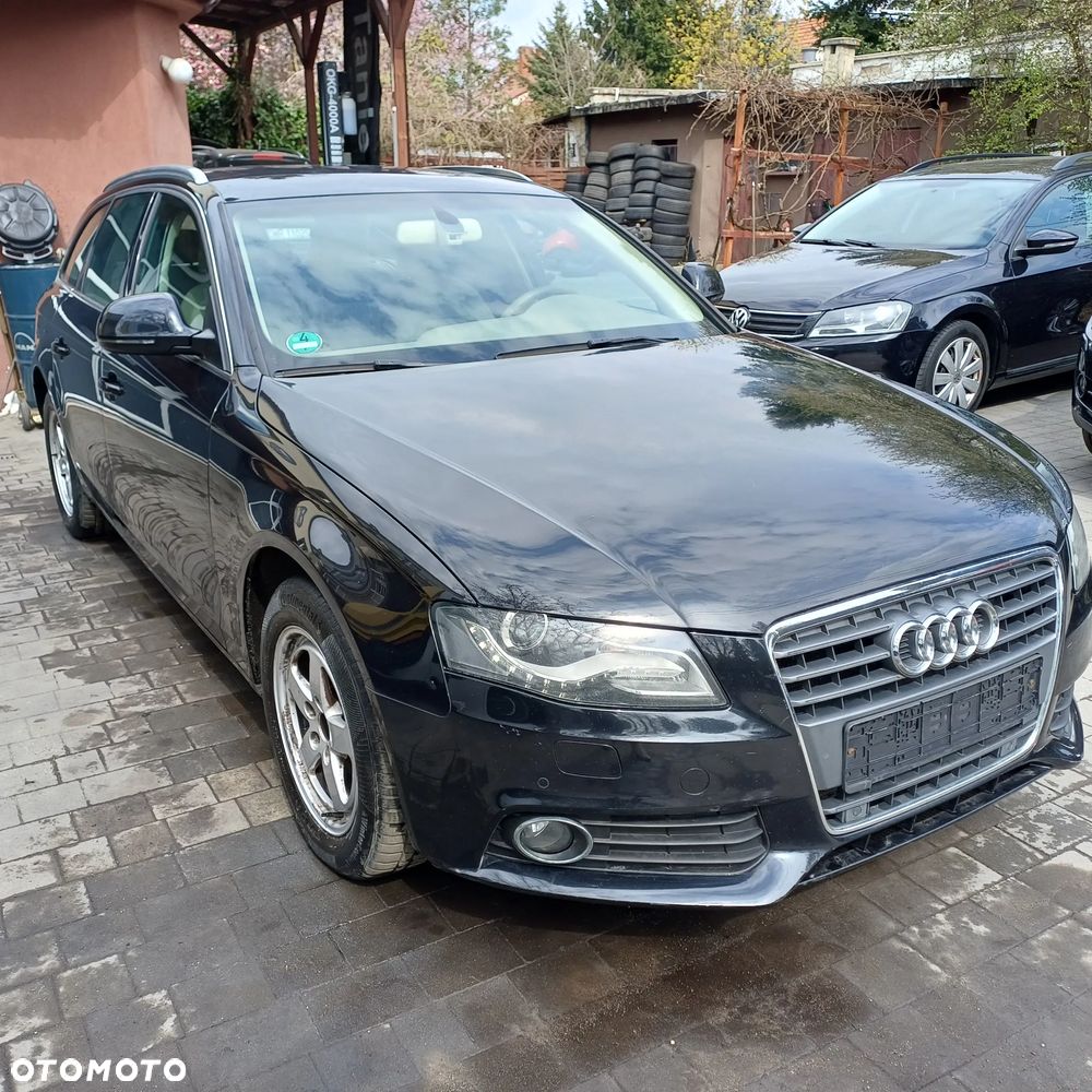 Audi A4 Avant 2.0 TDI DPF Attraction - 1