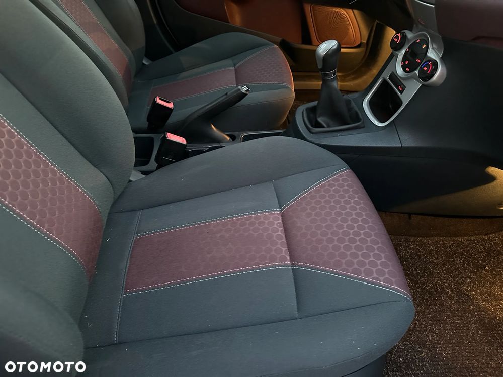 Ford Fiesta 1.4 Titanium - 23