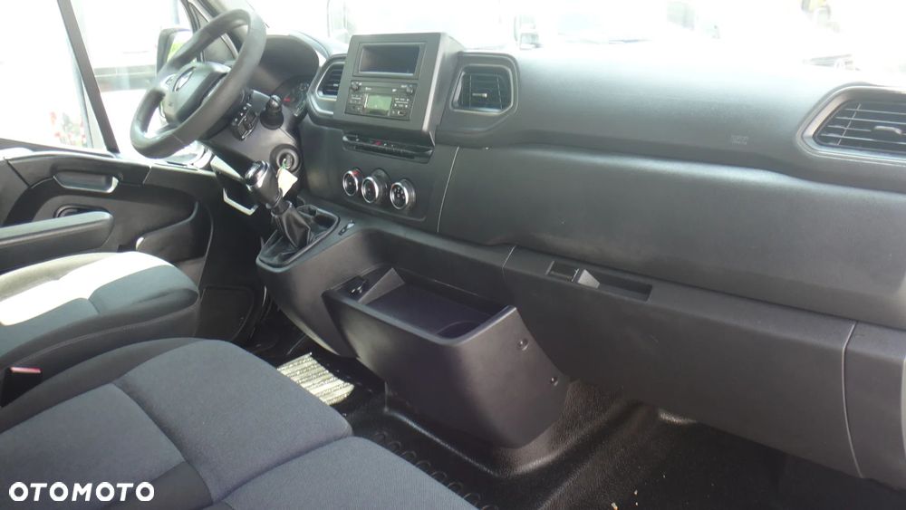 Renault Master - 11