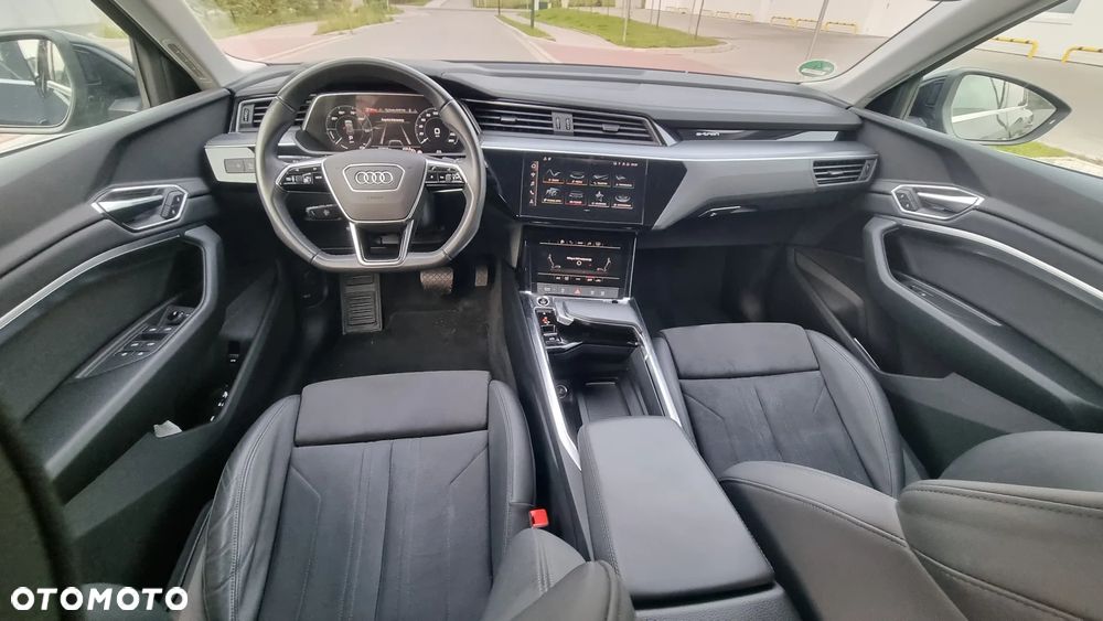 Audi e-tron - 6