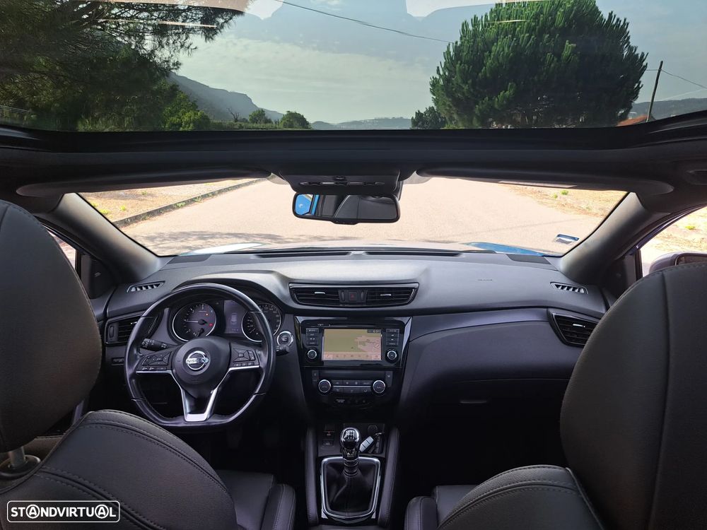 Nissan Qashqai 1.5 dCi N-Connecta J18 - 25