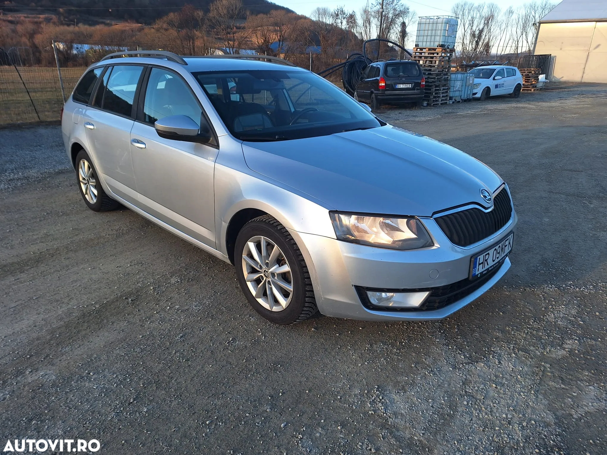 Skoda Octavia 1.6 TDI Business DSG - 9