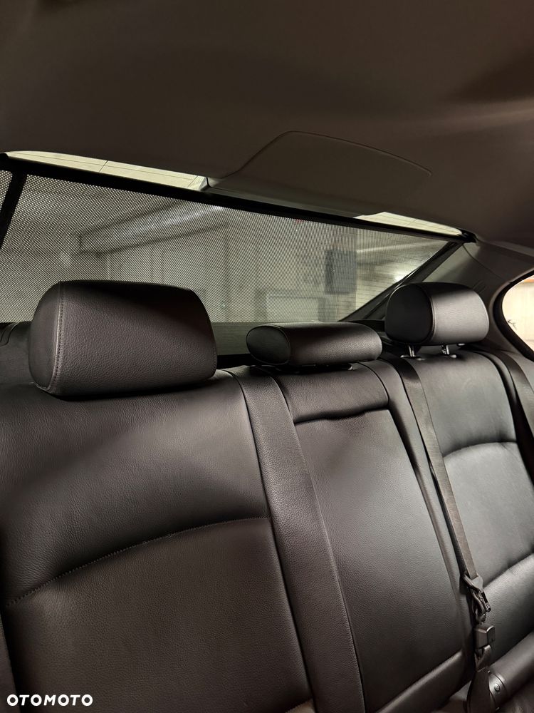 BMW Seria 5 535i xDrive - 25