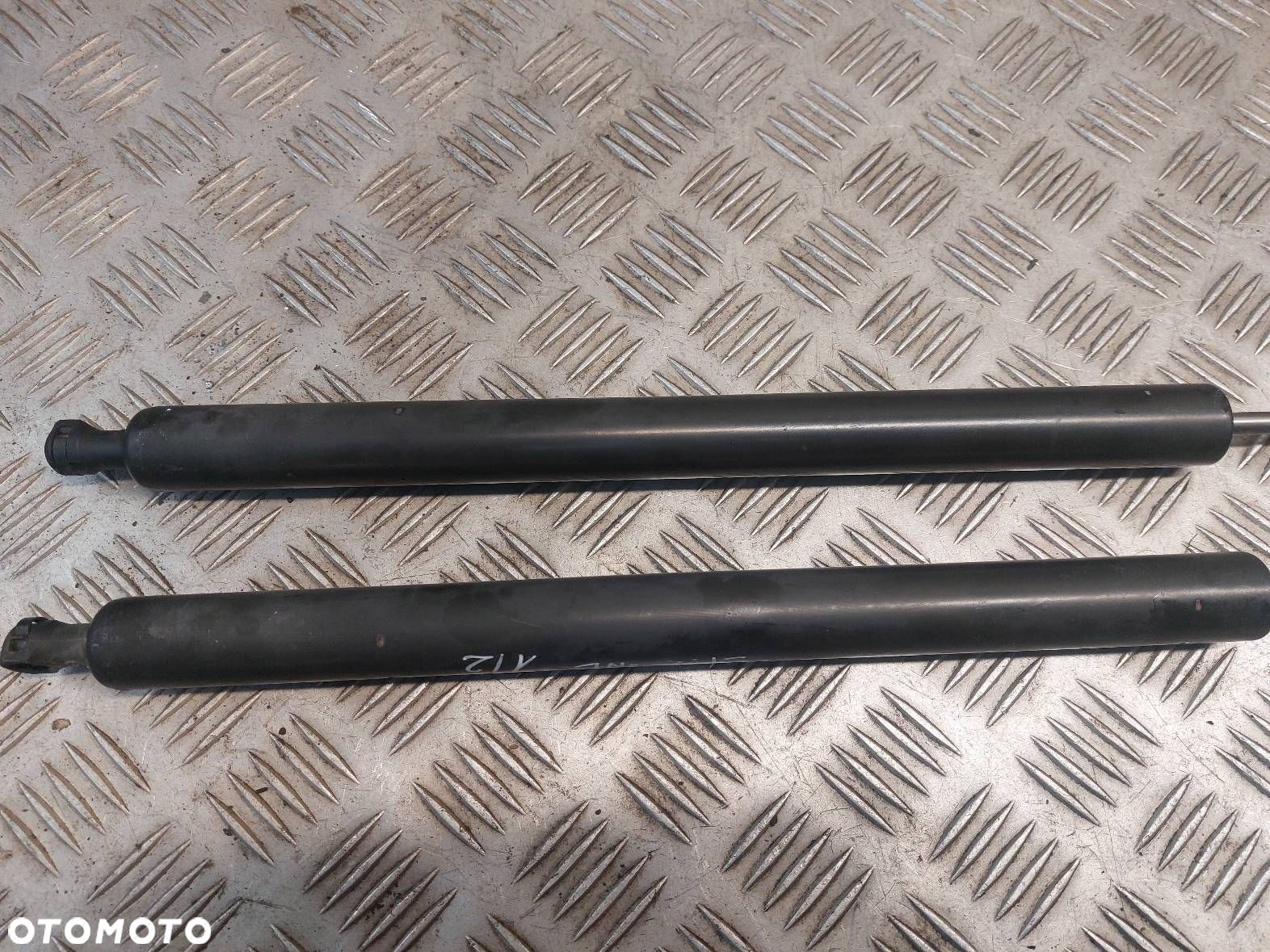 SIŁOWNIKI KLAPY BAGAŻNIKA CITROEN BERLINGO II 9680677780 - 4