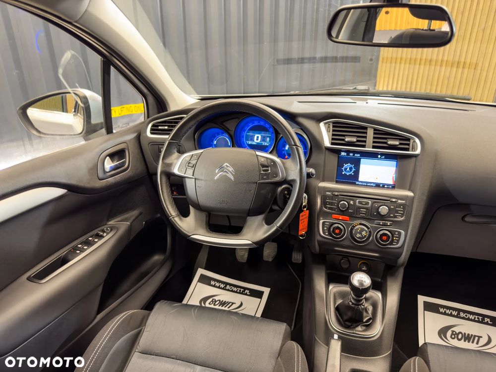 Citroën C4 HDi 115 Exclusive - 25