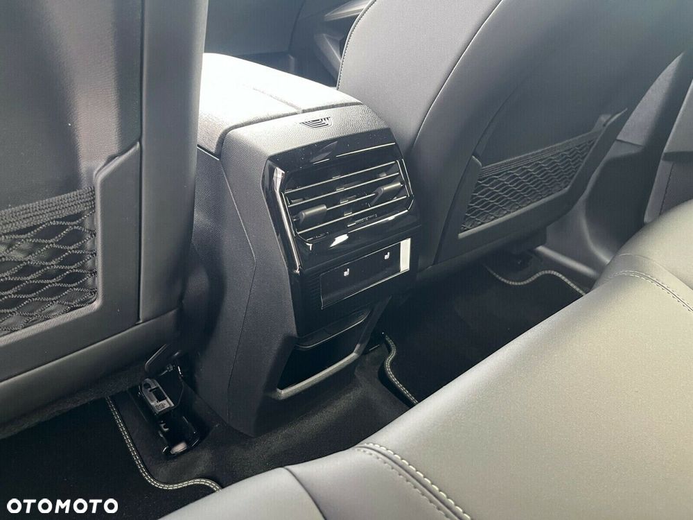 Peugeot 3008 1.2 PureTech mHEV GT E-DCS6 - 15