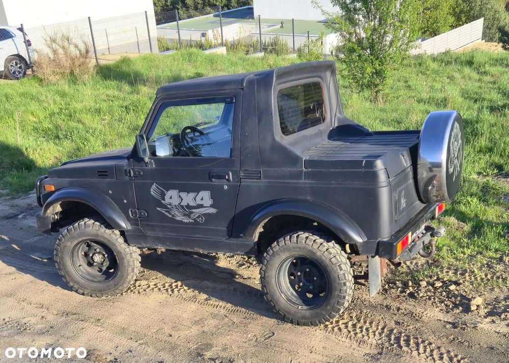 Suzuki Samurai - 3