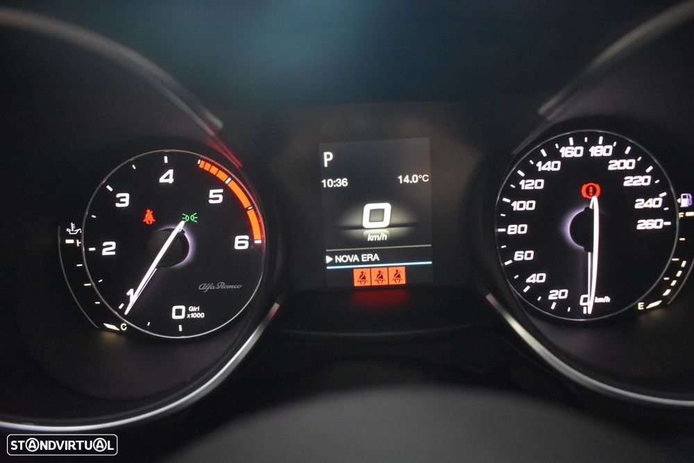 Alfa Romeo Stelvio 2.2 D Super AT8 Q4 - 28
