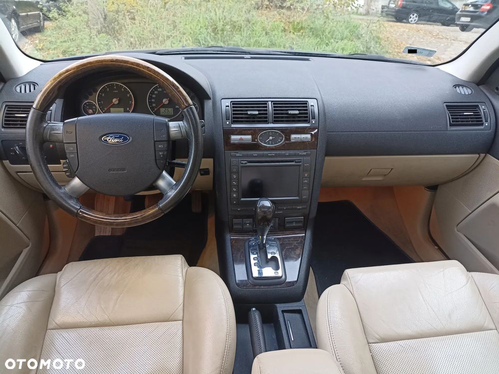 Ford Mondeo 2.5 V6 Ghia X - 10