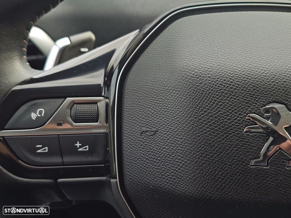 Peugeot 3008 1.5 BlueHDi Allure Pack EAT8 - 11