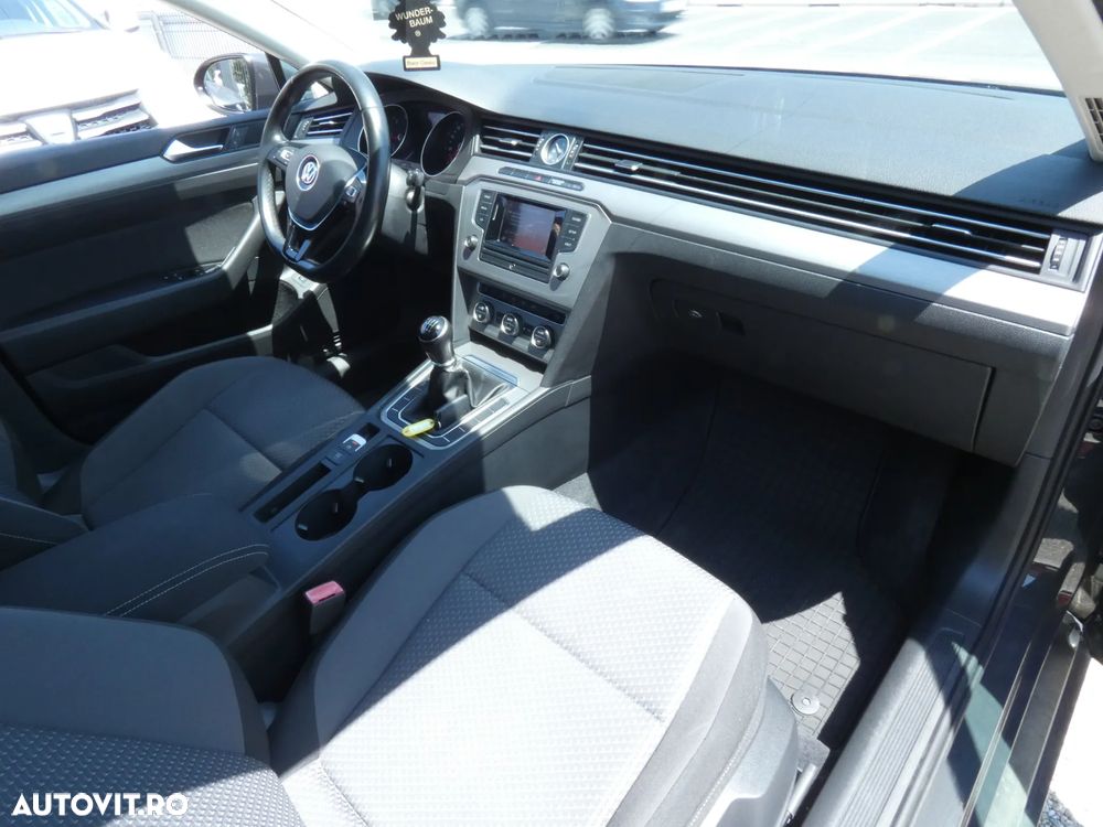 Volkswagen Passat Variant 2.0 TDI Comfortline - 14
